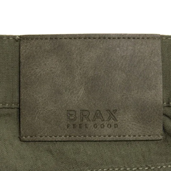Brax NWT 5 Pocket Jean Cut Pants Size 38 US In Solid Green Cotton Blend Chuck